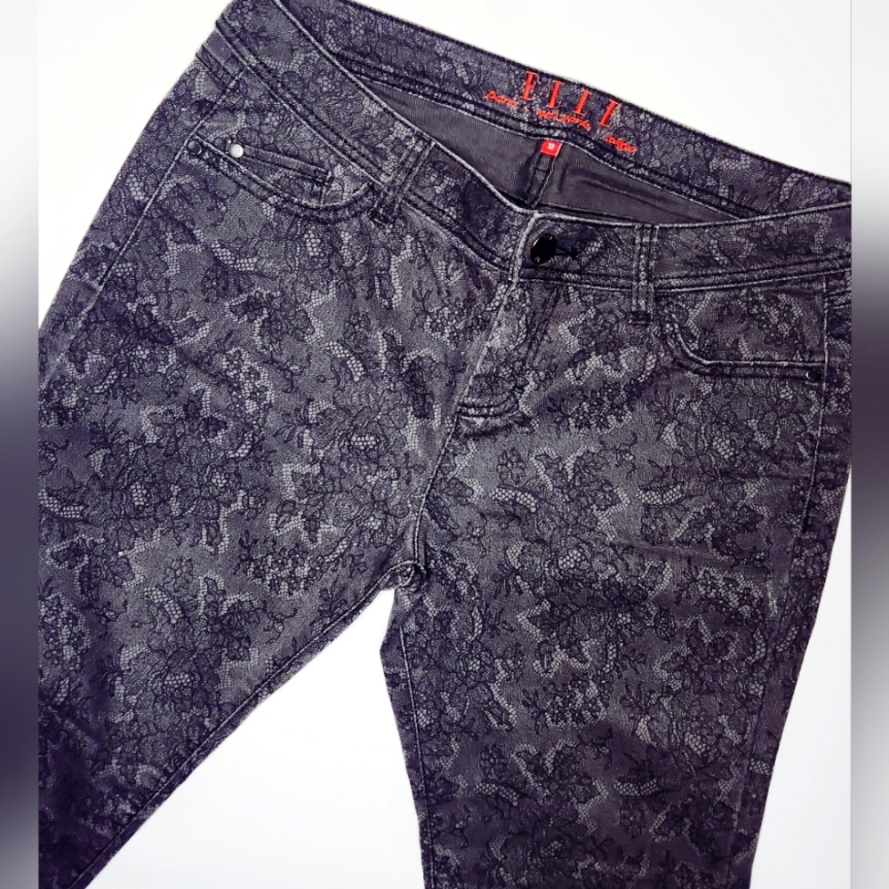 Elle Jeans